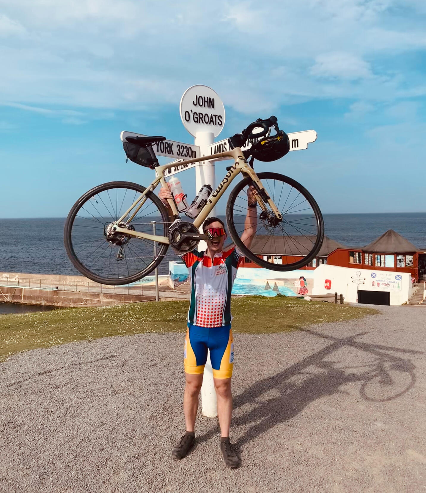 Jun 2023, Lands End - John O'Groats cycle. 1000km in 10 days. 5 year anniversary of bike accident.
